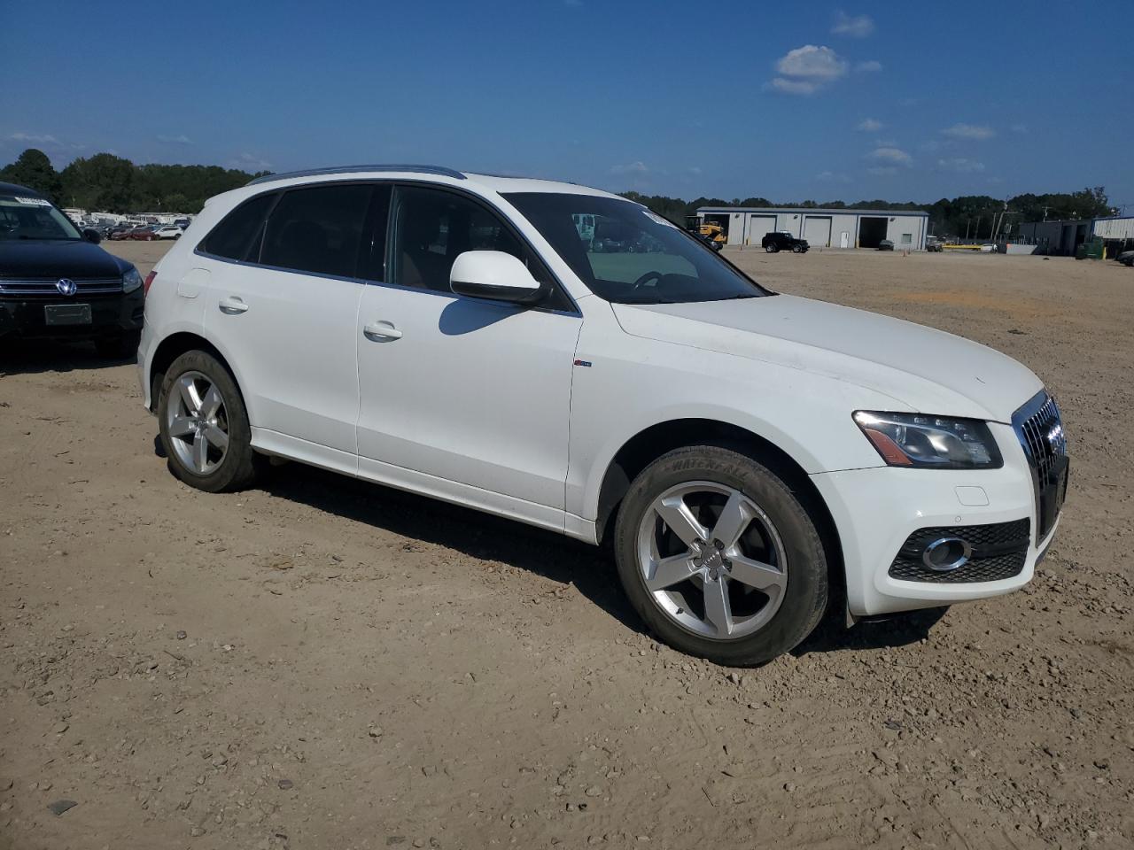 Audi Q5 Premium Plus Image 2