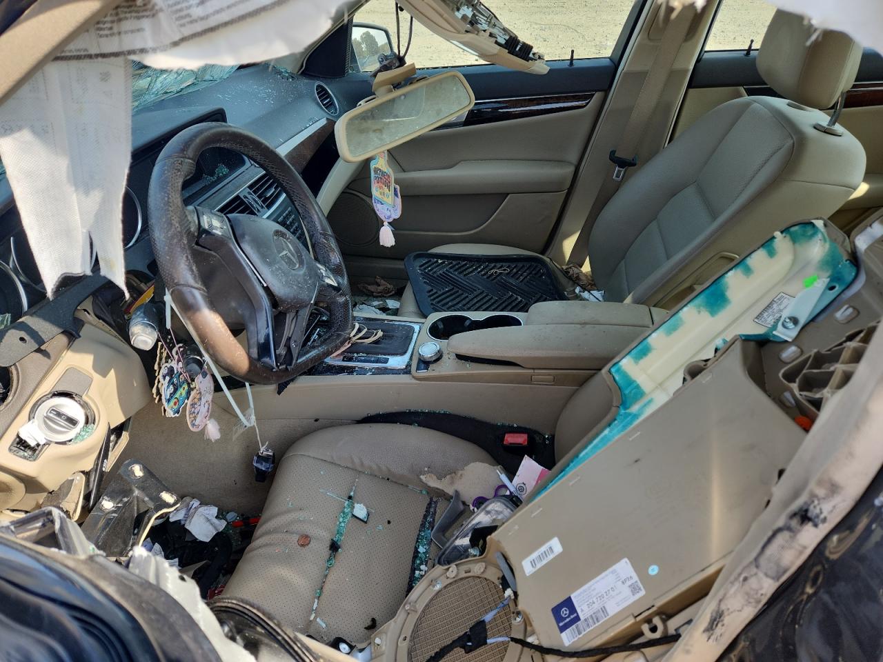 Mercedes-Benz C-Class 250 Image 6