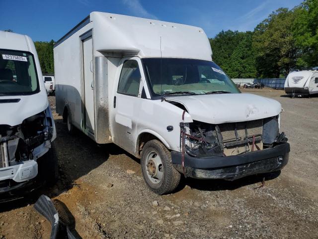 GMC Savana Cutaway G3500 Image 4