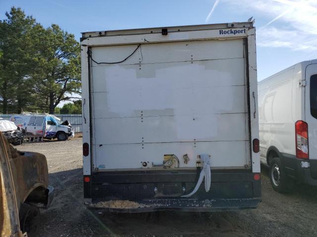 GMC Savana Cutaway G3500 Image 9