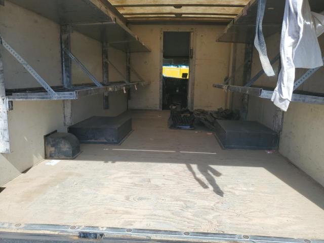 GMC Savana Cutaway G3500 Image 8