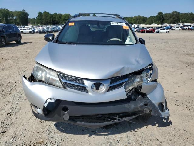 Toyota RAV4 Le Image 8