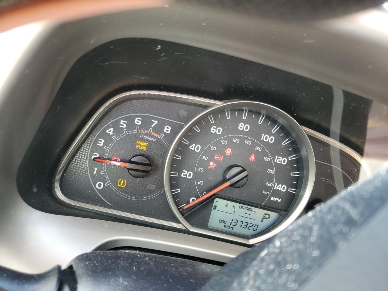 Toyota RAV4 Le Image 10