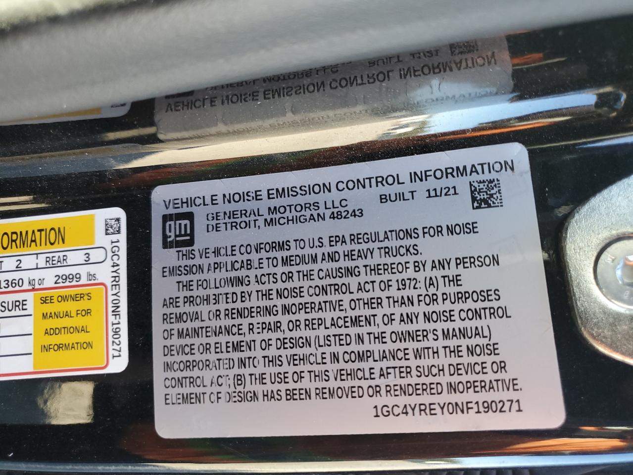 Chevrolet Silverado K2500 High Country Image 12