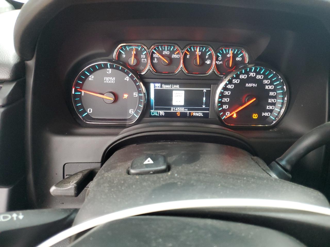 Chevrolet Suburban K1500 Lt Image 6