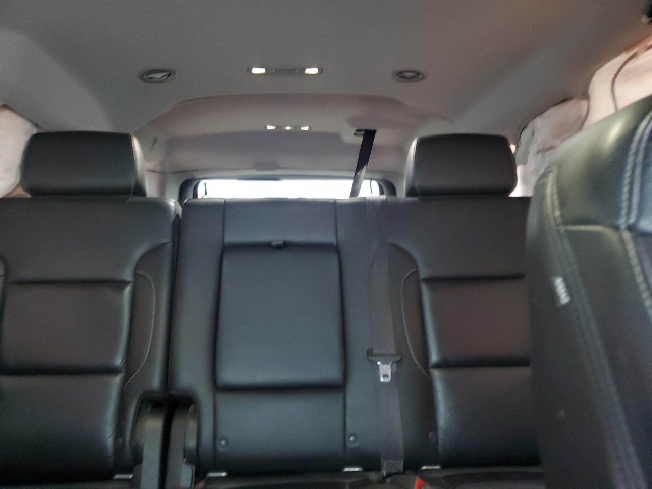 Chevrolet Suburban K1500 Lt Image 7