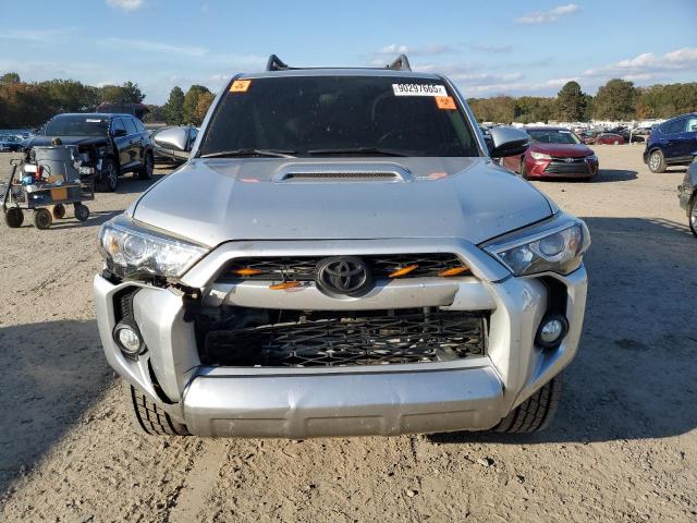 Toyota 4Runner Sr5/sr5 Premium Image 5