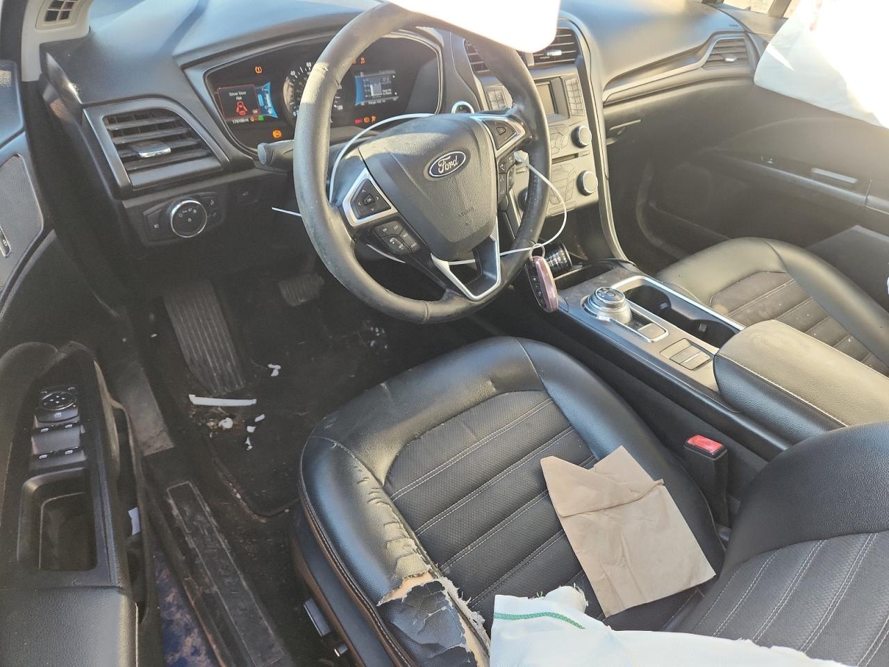 Ford Fusion Se Hybrid Image 6