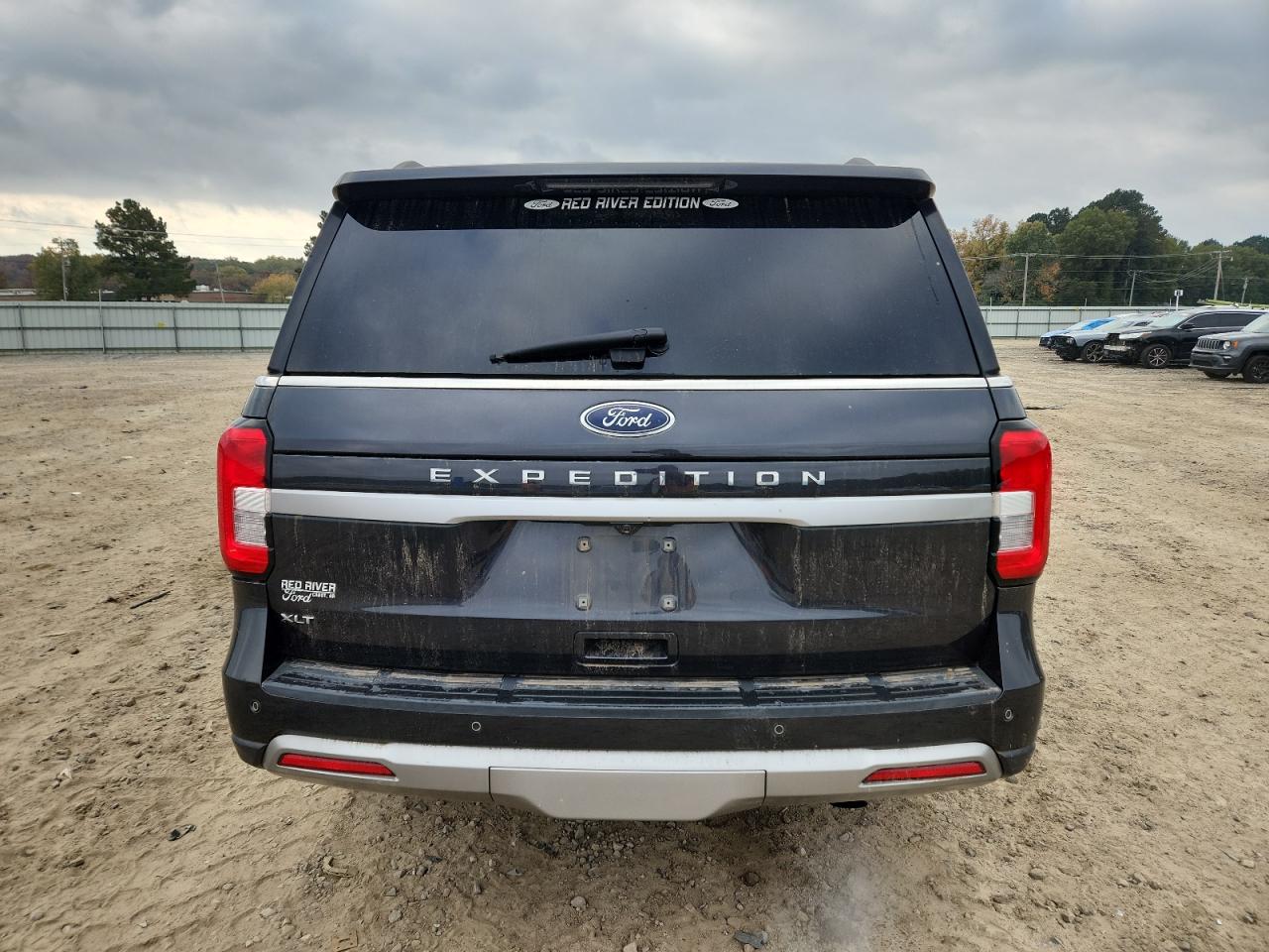 Ford Expedition Xlt Image 8
