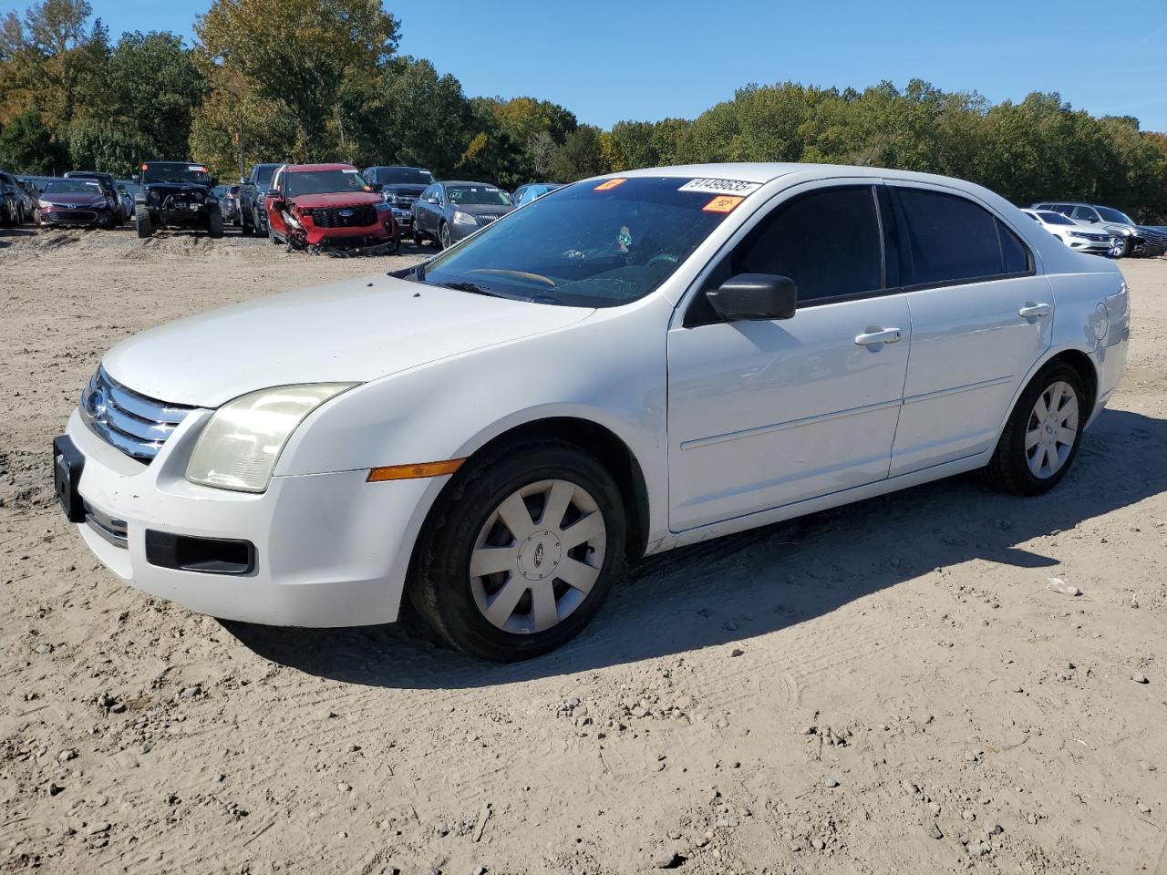 Ford Fusion S Image 1