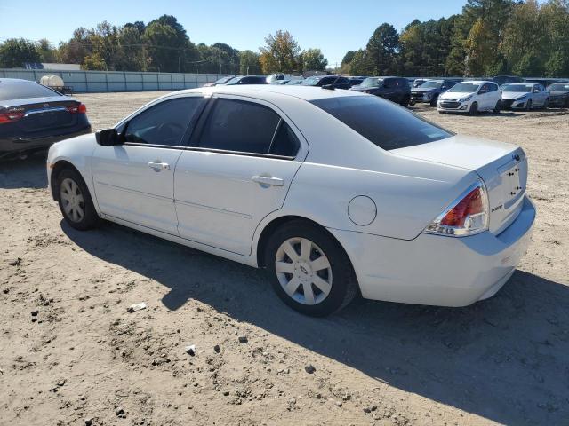 Ford Fusion S Image 5