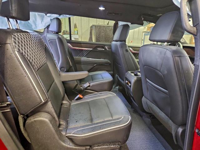 GMC Acadia Denali Image 11