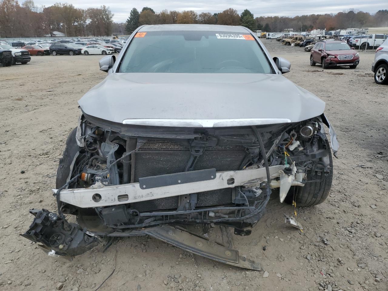 Hyundai Genesis 5.0l Image 9