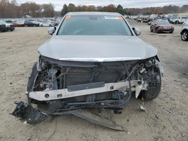 Hyundai Genesis 5.0l Image 9