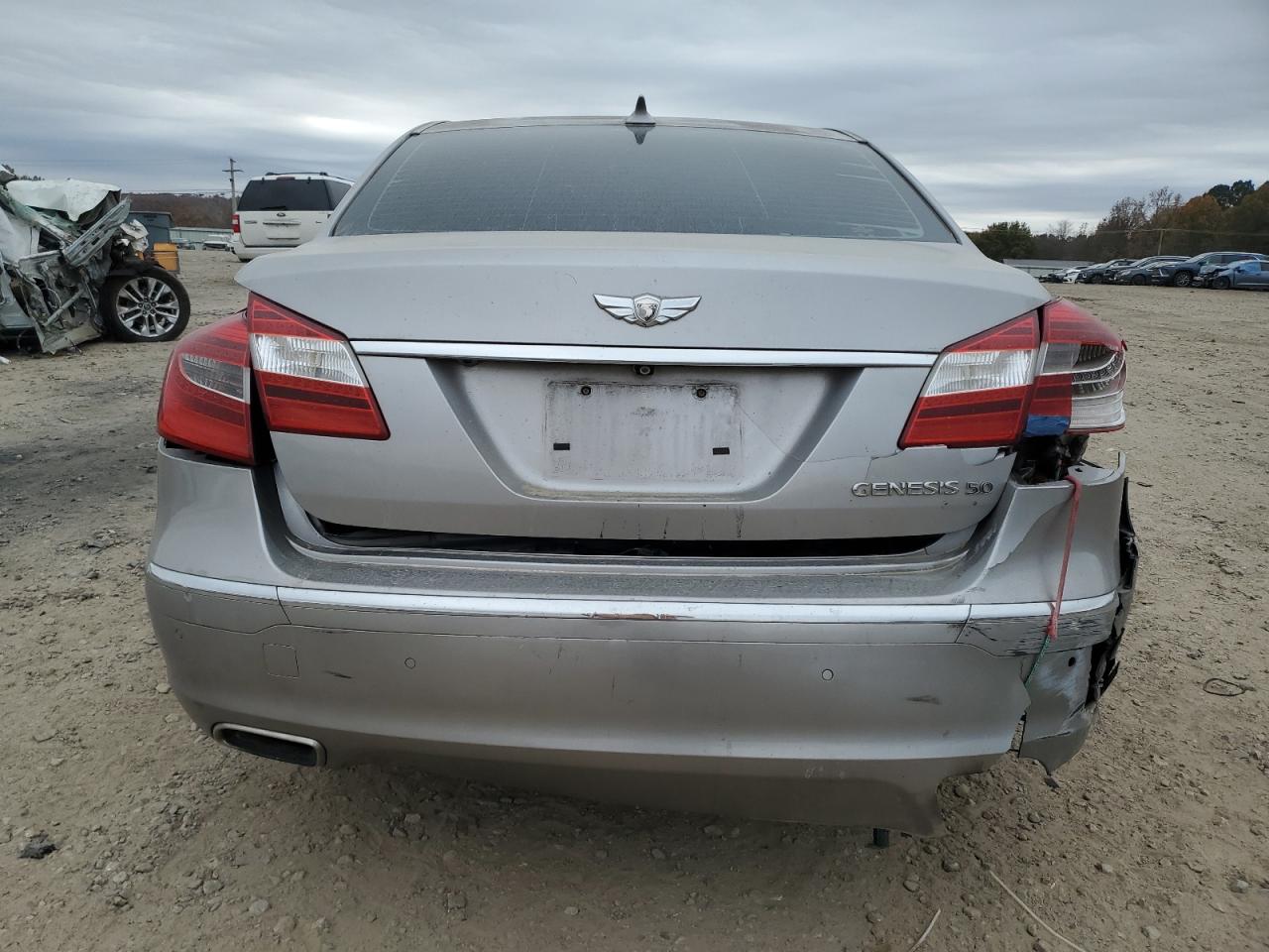 Hyundai Genesis 5.0l Image 6