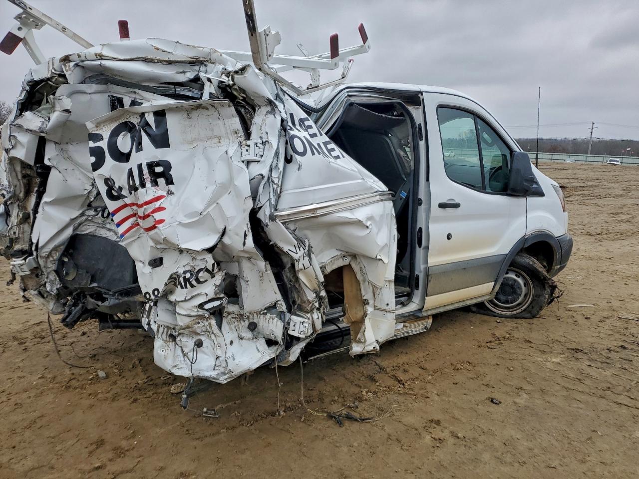 Ford Transit T-250 Image 2