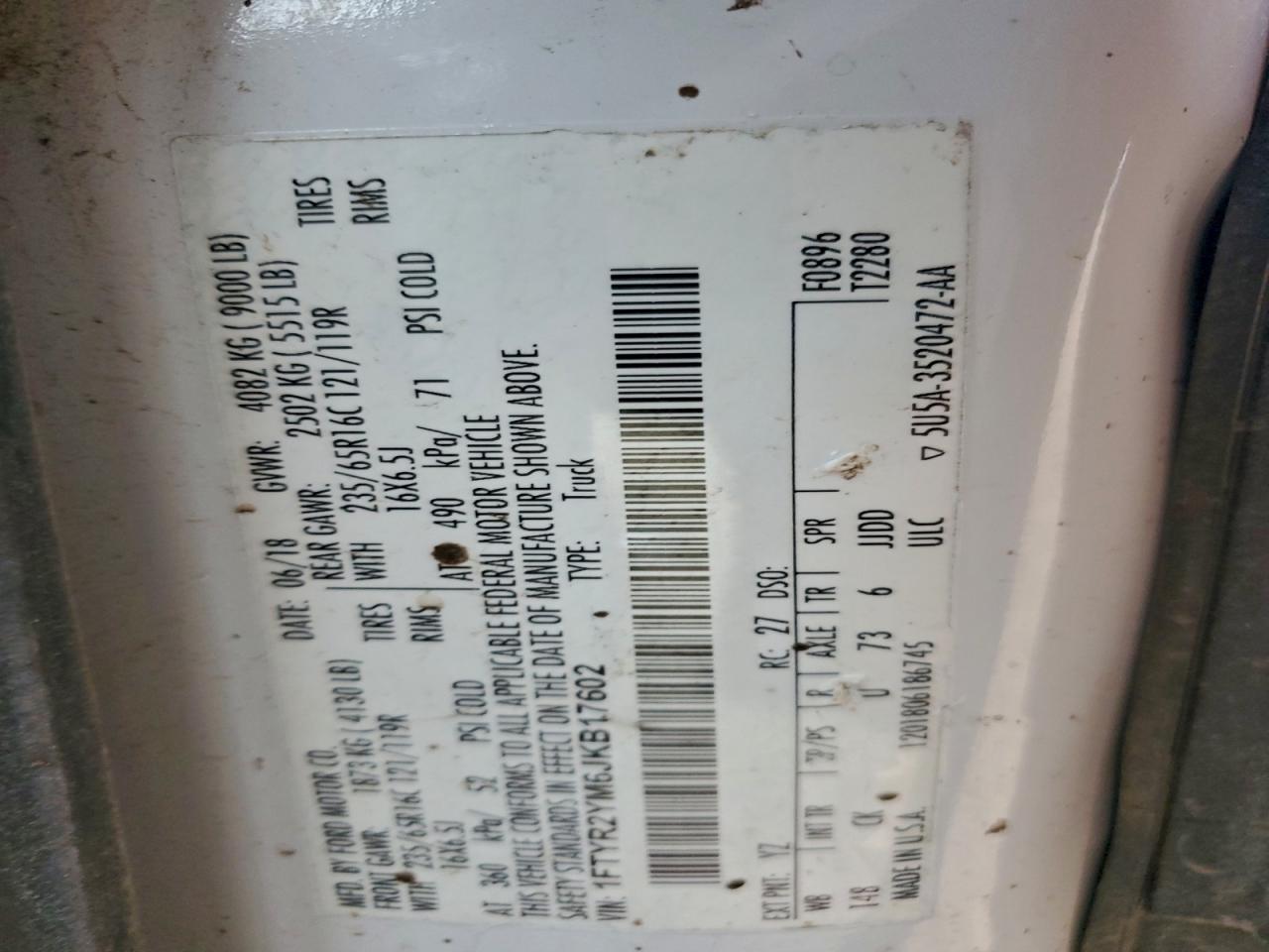 Ford Transit T-250 Image 5