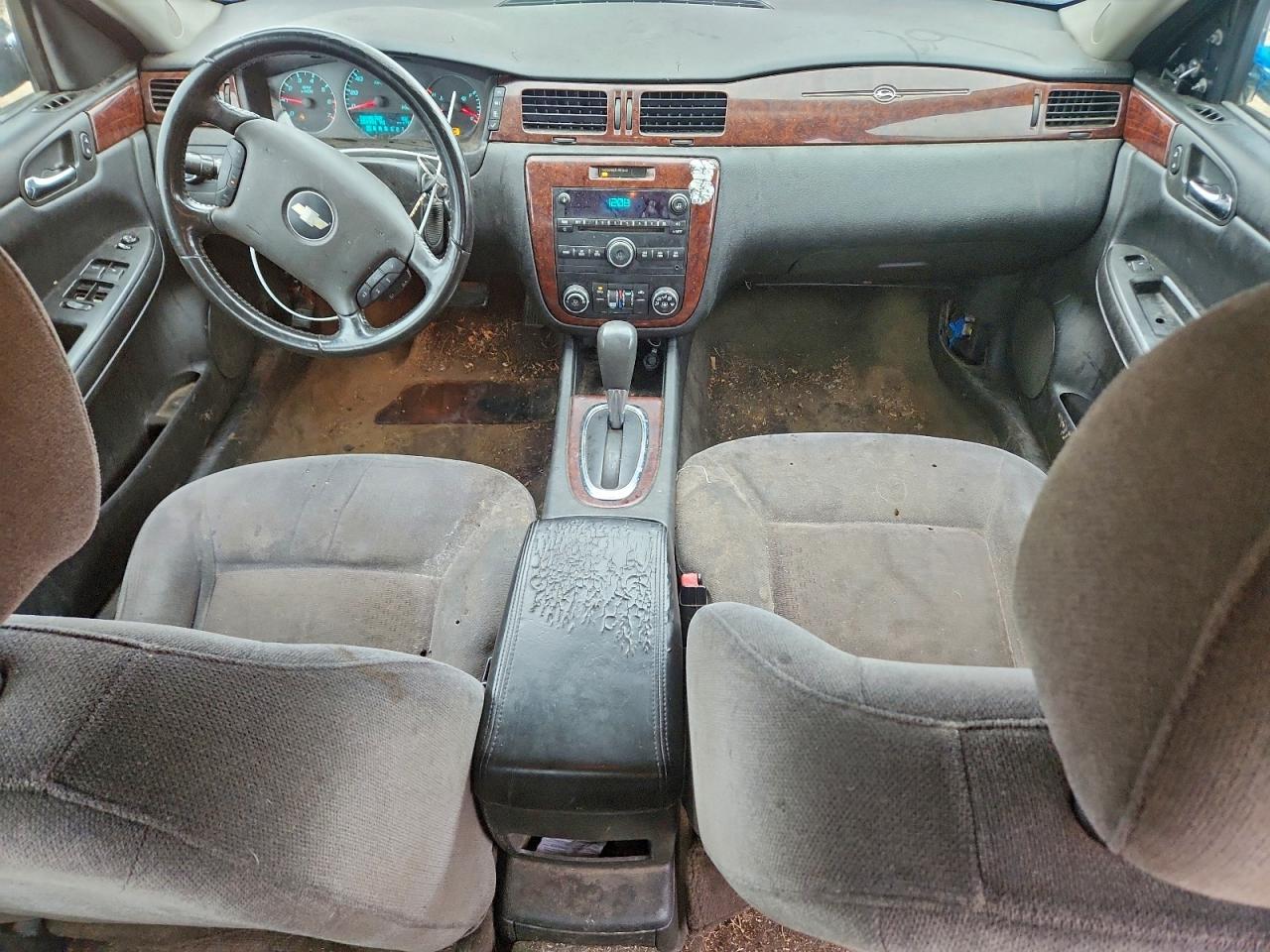 Chevrolet Impala Lt Image 4