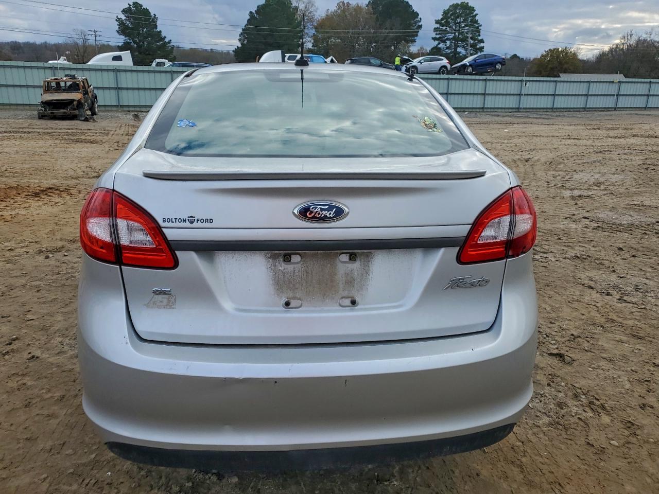 Ford Fiesta Se Image 11