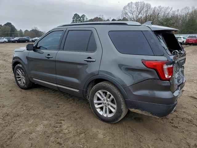 Ford Explorer Xlt Image 12