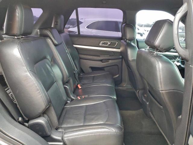 Ford Explorer Xlt Image 9