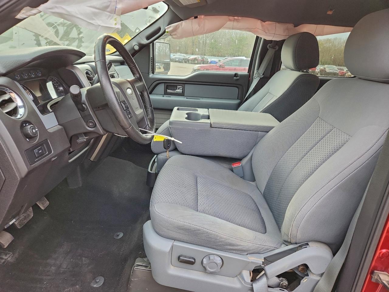 Ford F-150 Supercrew Image 10