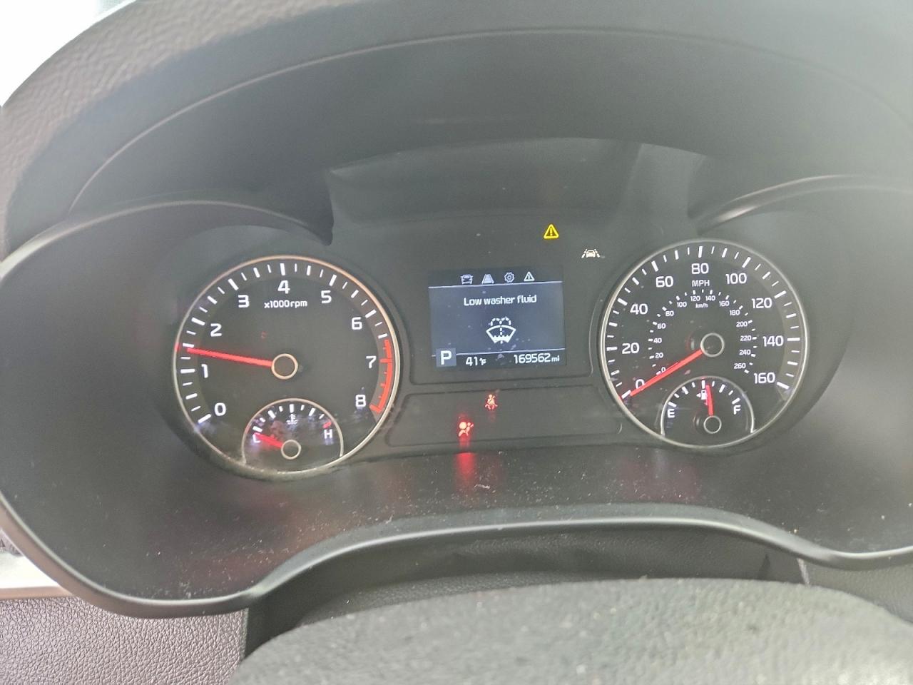 Kia Optima Lx Image 5