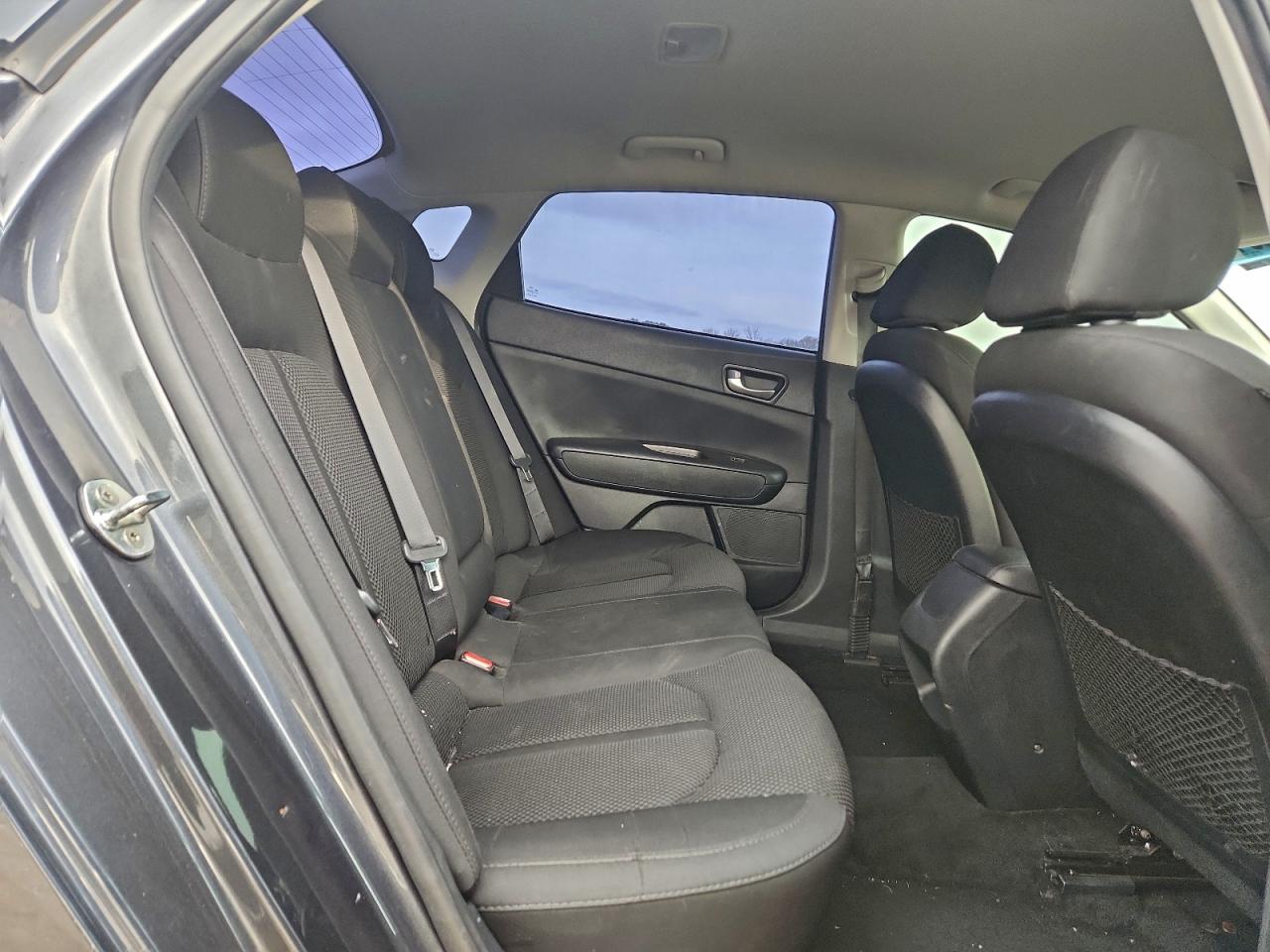 Kia Optima Lx Image 12