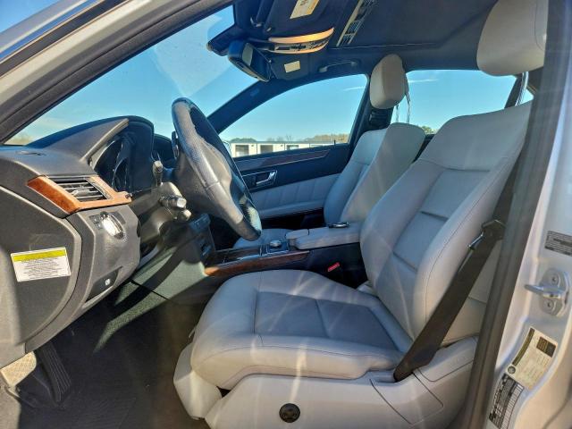 Mercedes-Benz E-Class 350 Image 2