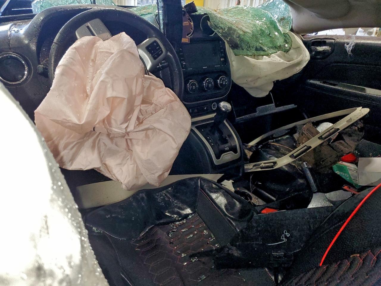 Jeep Compass Limited Image 3