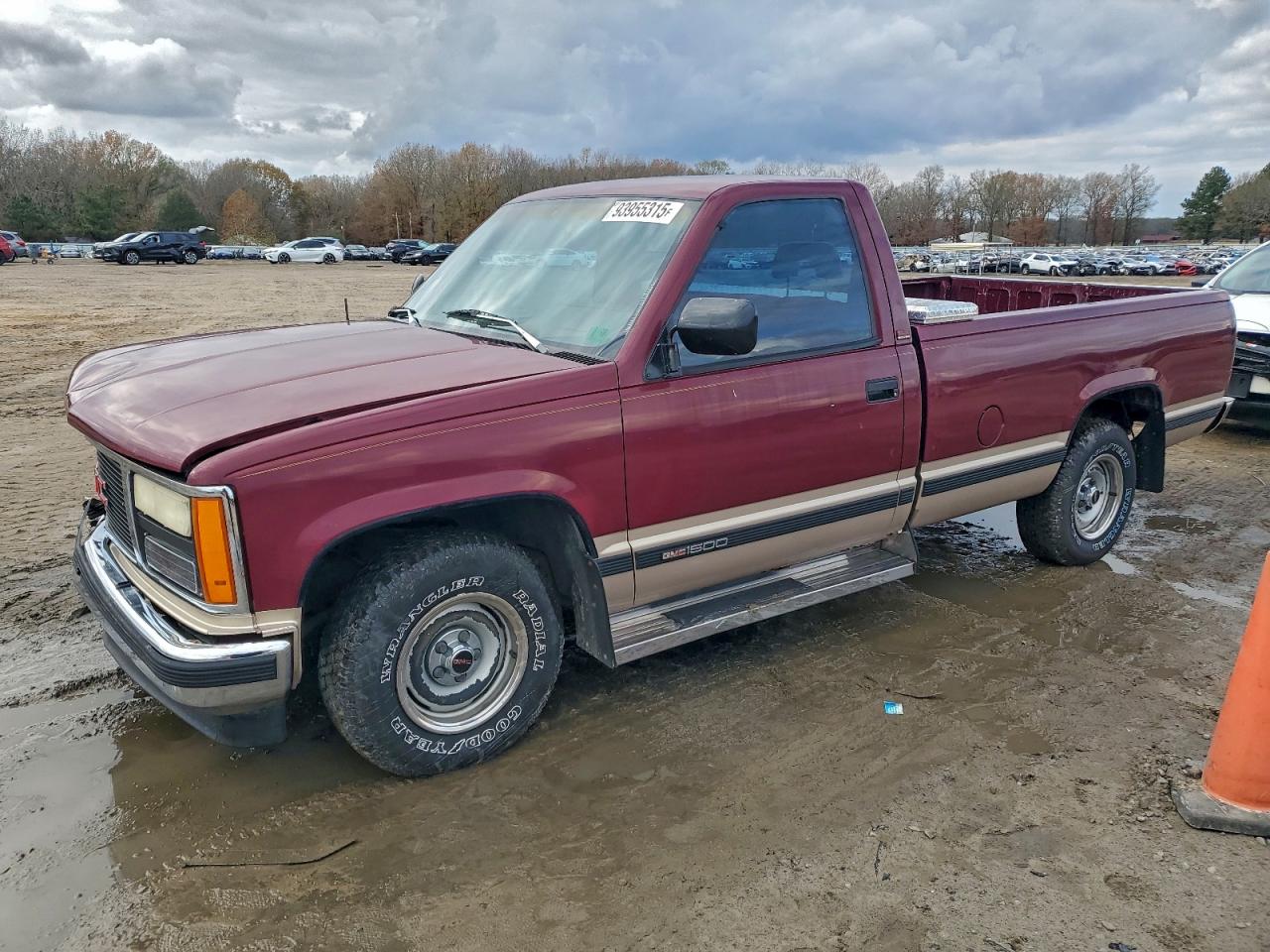GMC Sierra C1500 Image 1