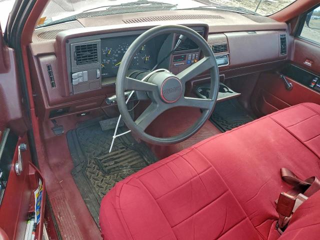 GMC Sierra C1500 Image 8