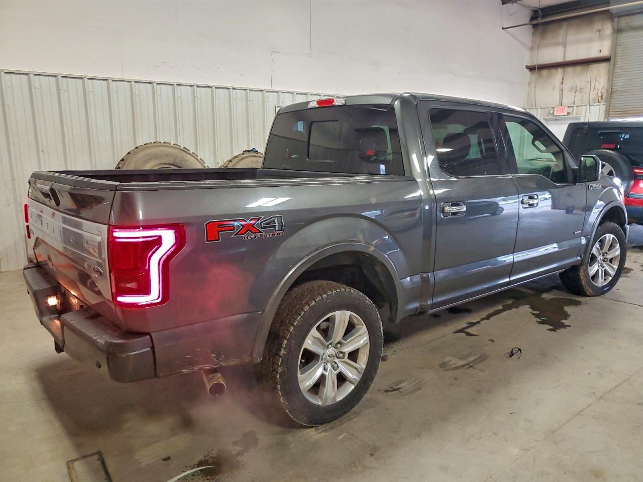 Ford F-150 Supercrew Image 10