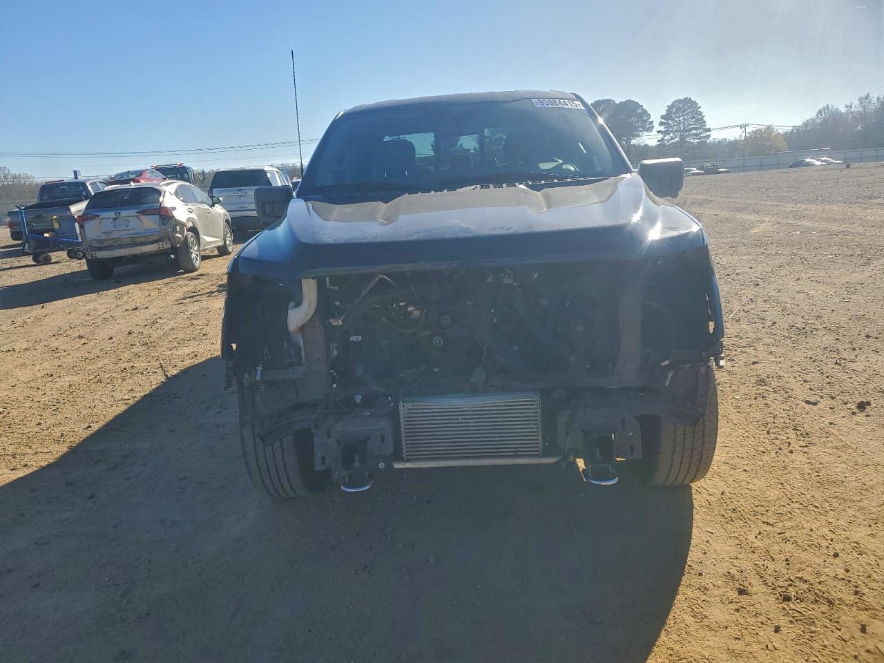 Ford F-150 Supercrew Image 2