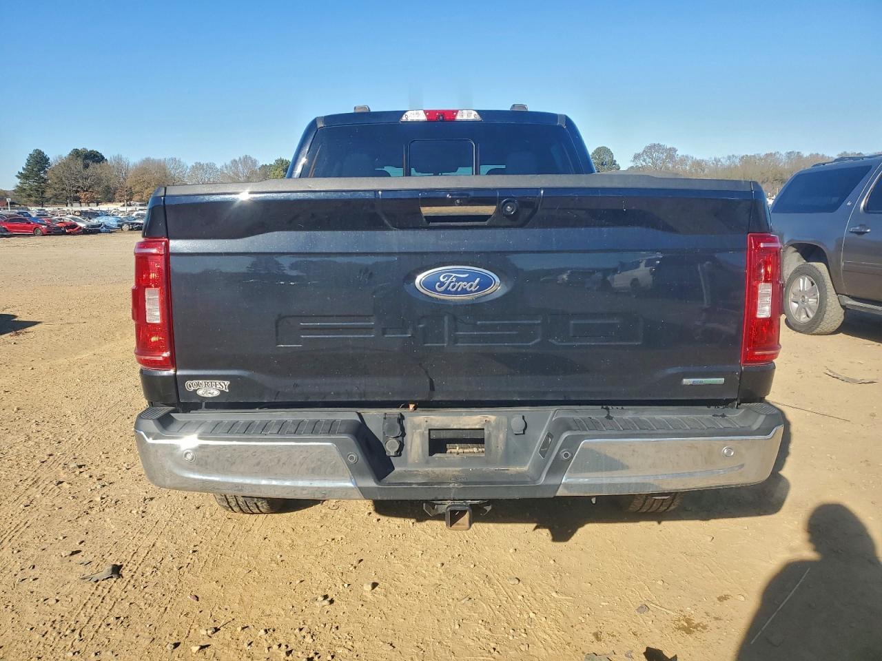 Ford F-150 Supercrew Image 4