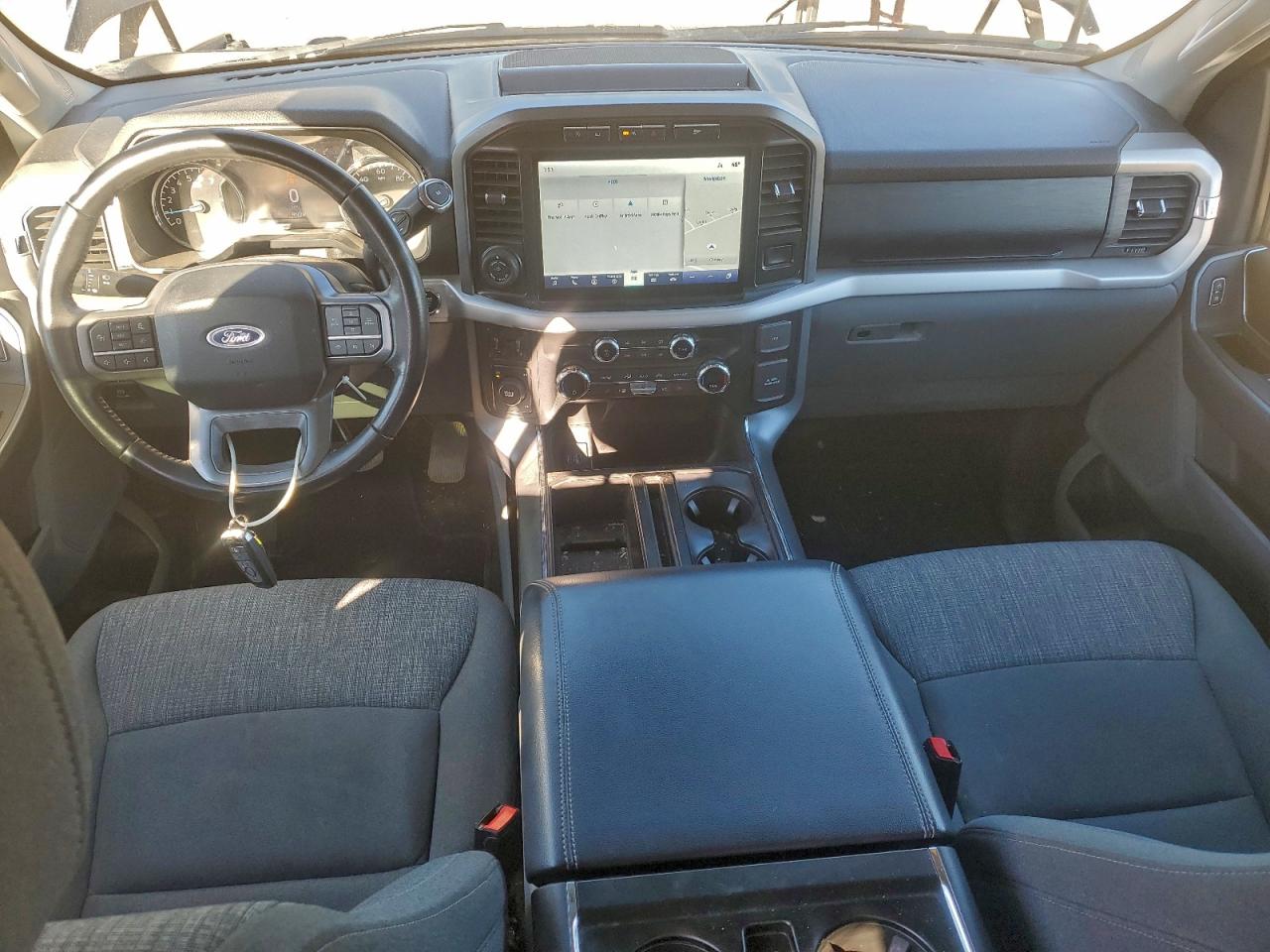 Ford F-150 Supercrew Image 9