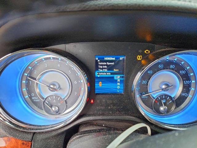 Chrysler 300 Image 3