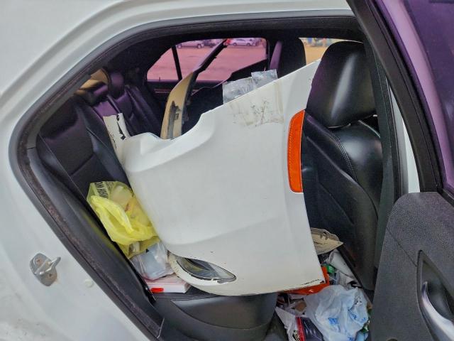 Chrysler 300 Image 6