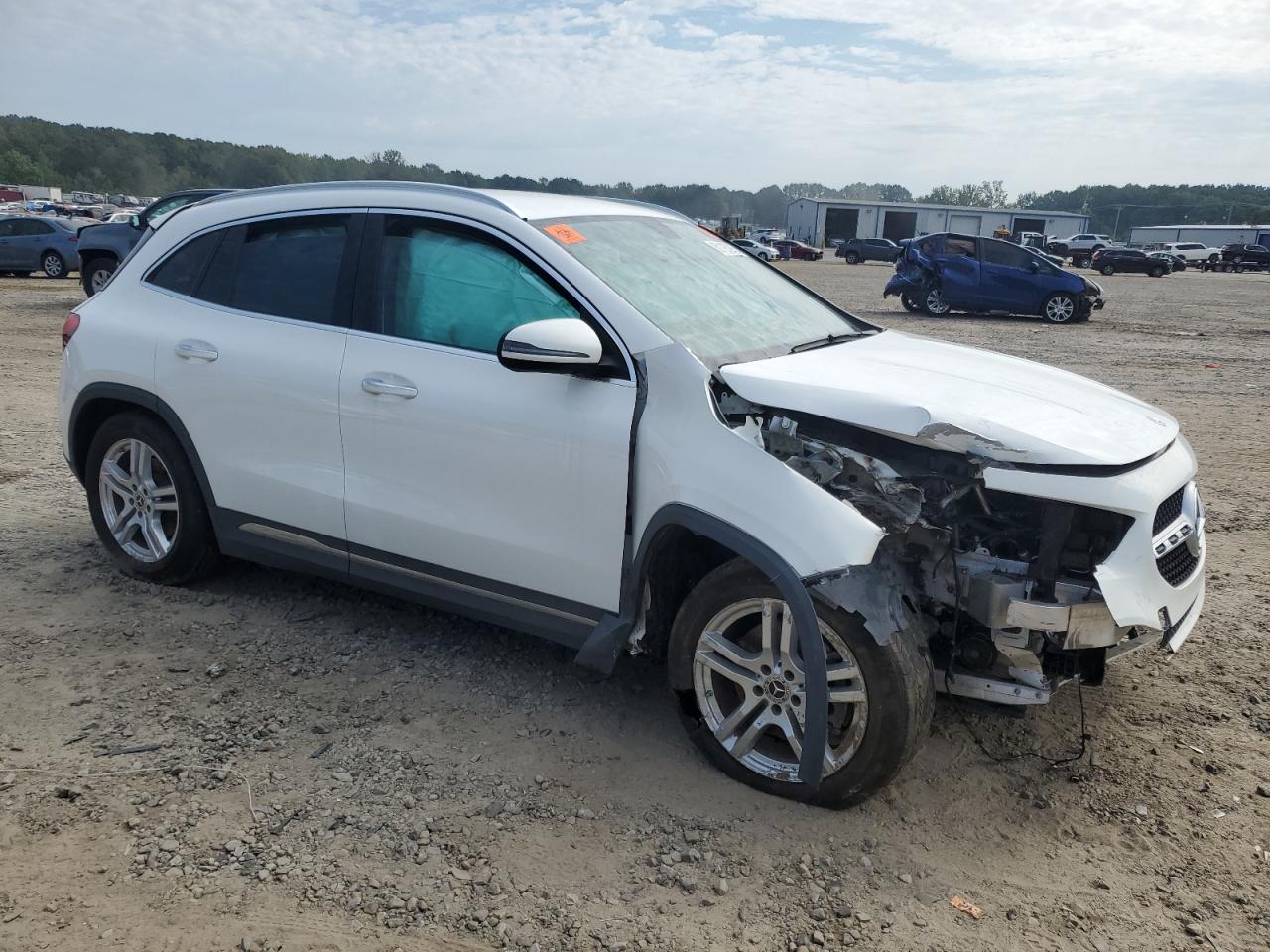 Mercedes-Benz GLA 250 Image 3