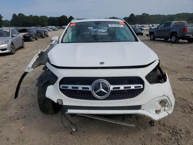 Mercedes-Benz GLA 250 Image 7