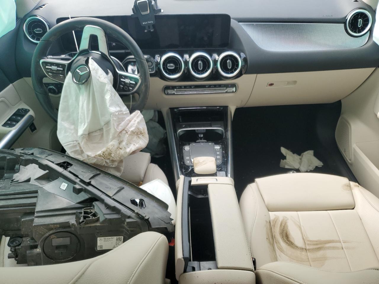 Mercedes-Benz GLA 250 Image 10