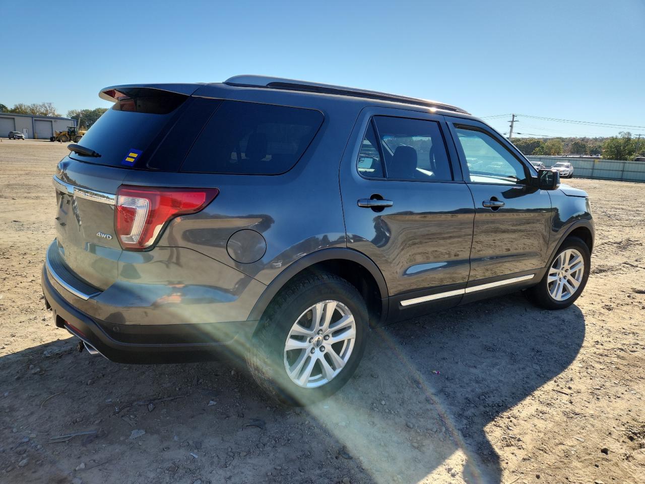 Ford Explorer Xlt Image 2