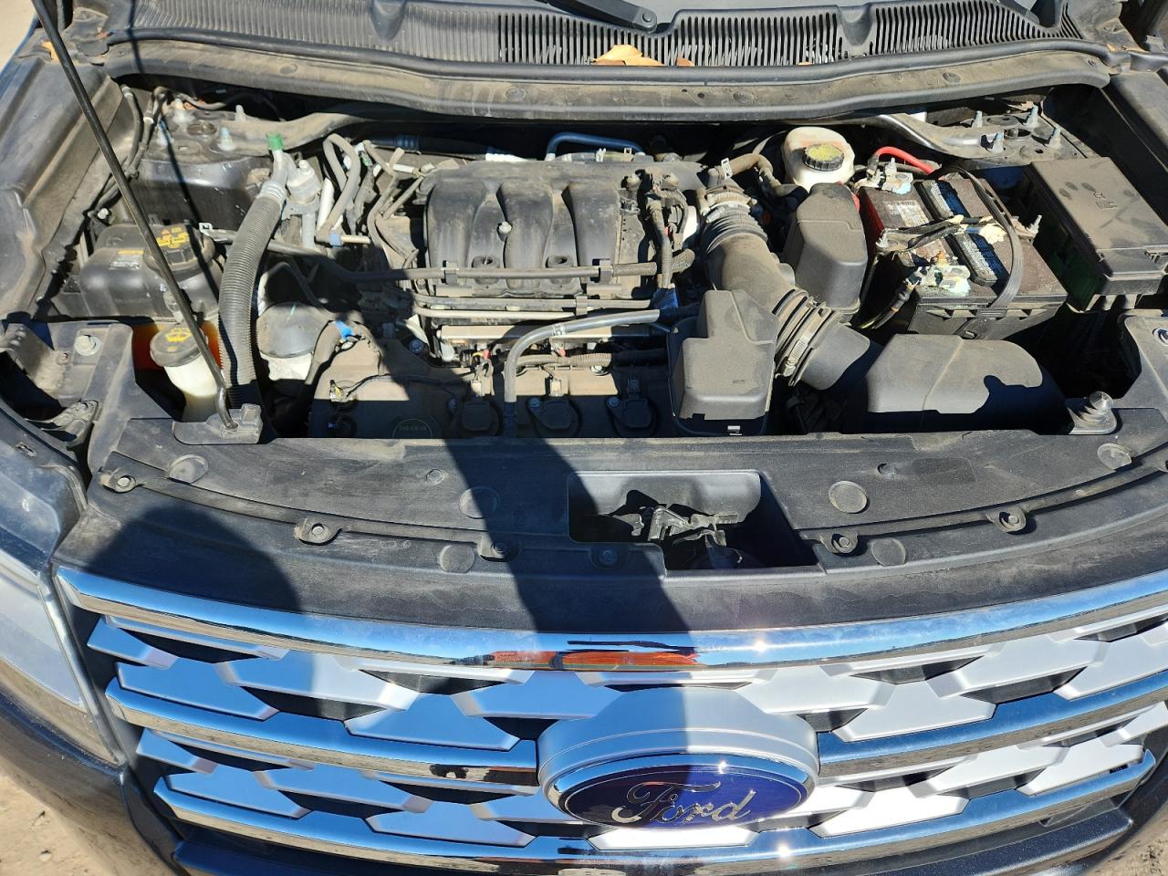 Ford Explorer Xlt Image 9