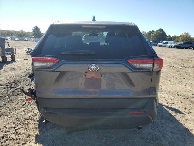 Toyota RAV4 Le Image 5