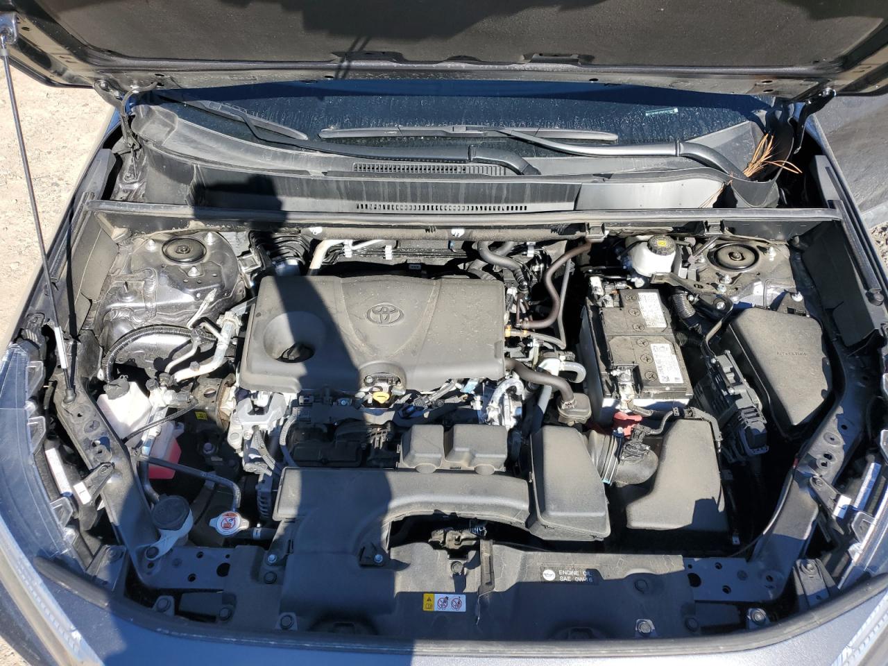 Toyota RAV4 Le Image 8