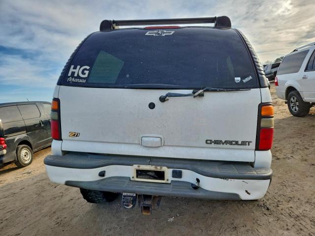 Chevrolet Suburban K1500 Image 11