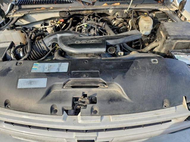 Chevrolet Suburban K1500 Image 8