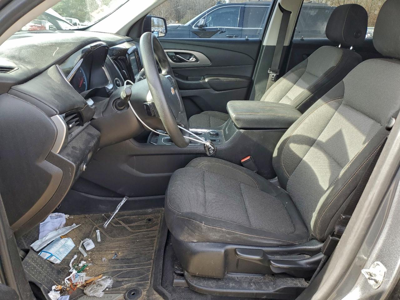 Chevrolet Traverse Ls Image 6