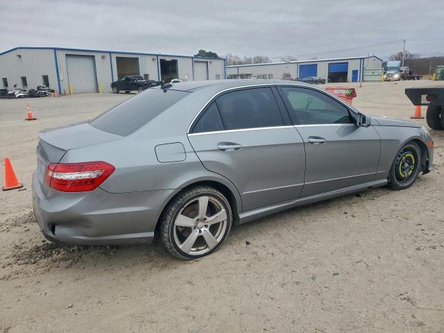 Mercedes-Benz E-Class 350 Image 9