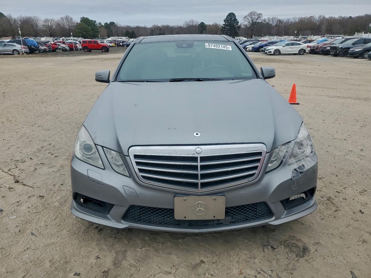 Mercedes-Benz E-Class 350 Image 3